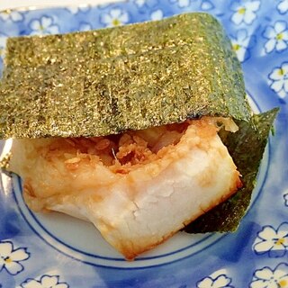 生姜醤油・亜麻仁絡めて　海苔サンド餅